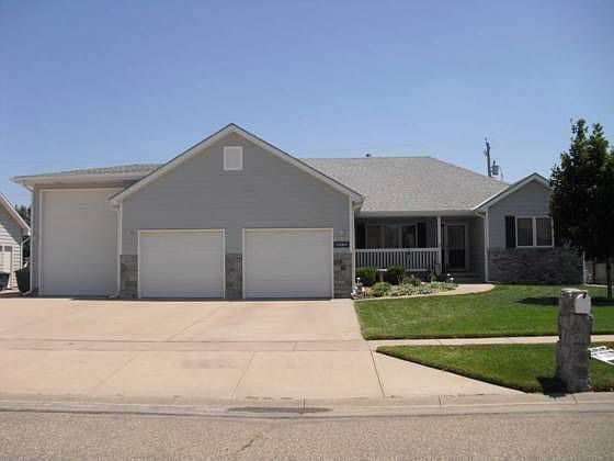1st image of 2939 Berkley Ln
