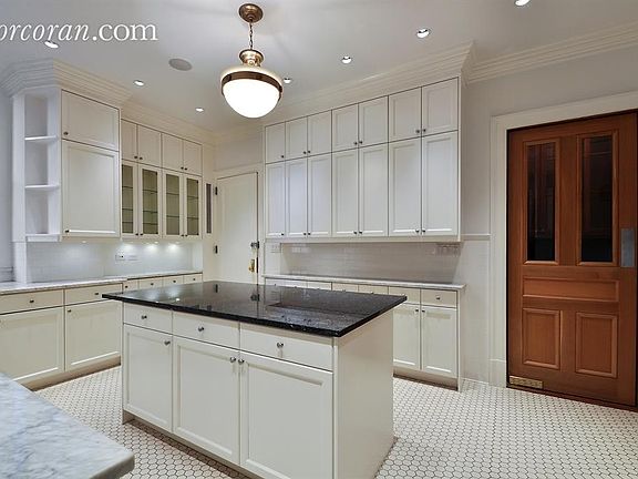 4th image of 135 Central Park W APT 6S