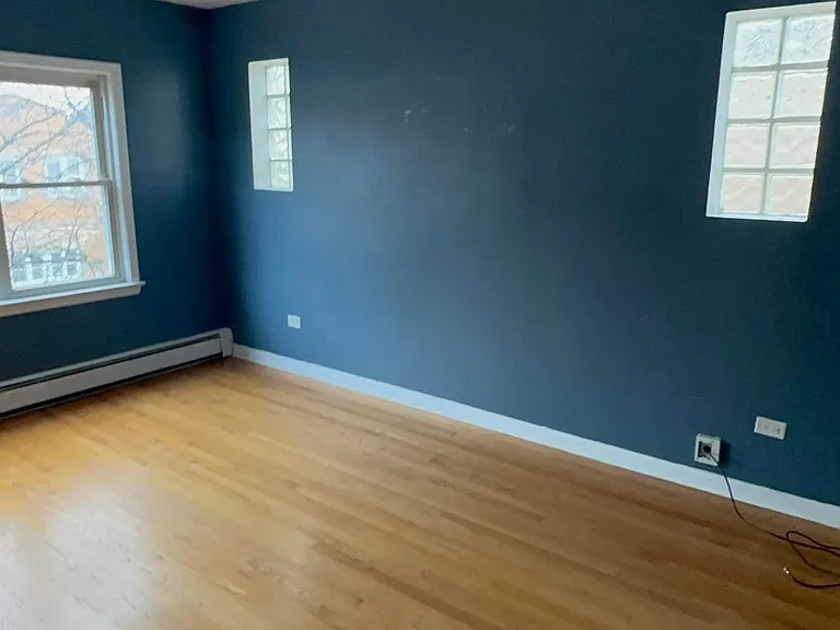 2544 N Laramie Ave #3 — Photo 4