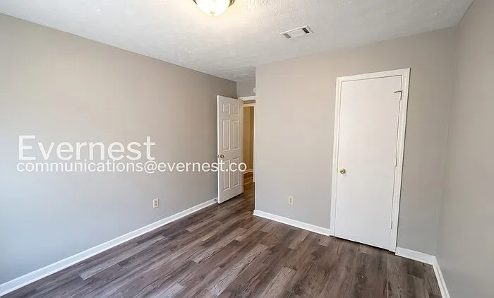 3828 Landgraf Cv — Photo 17