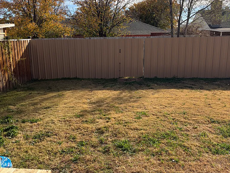 305 Chanticleer Pl — Photo 11
