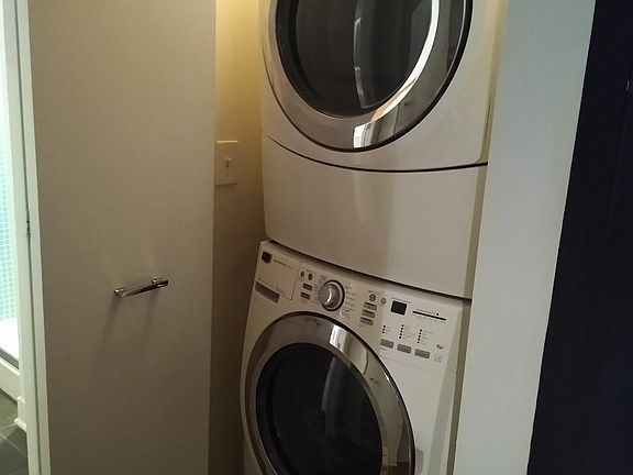 5th image of 650 W Wayman St Unit 507
