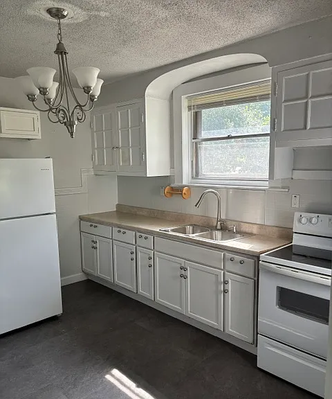 6743 Kenwood Dr — Photo 12