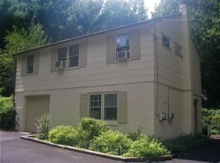 265 Windy Bush Rd, New Hope, PA 18938