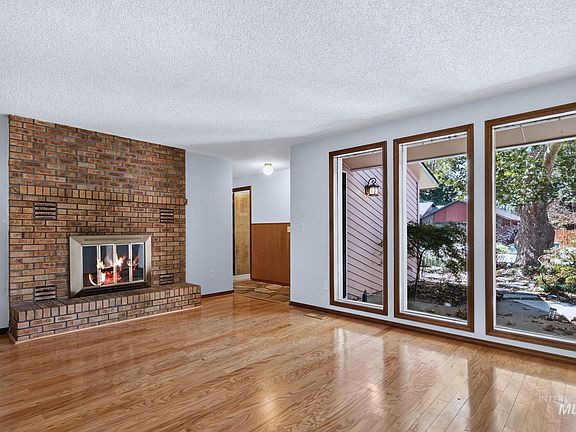 4th image of 4026 S Law Ave
