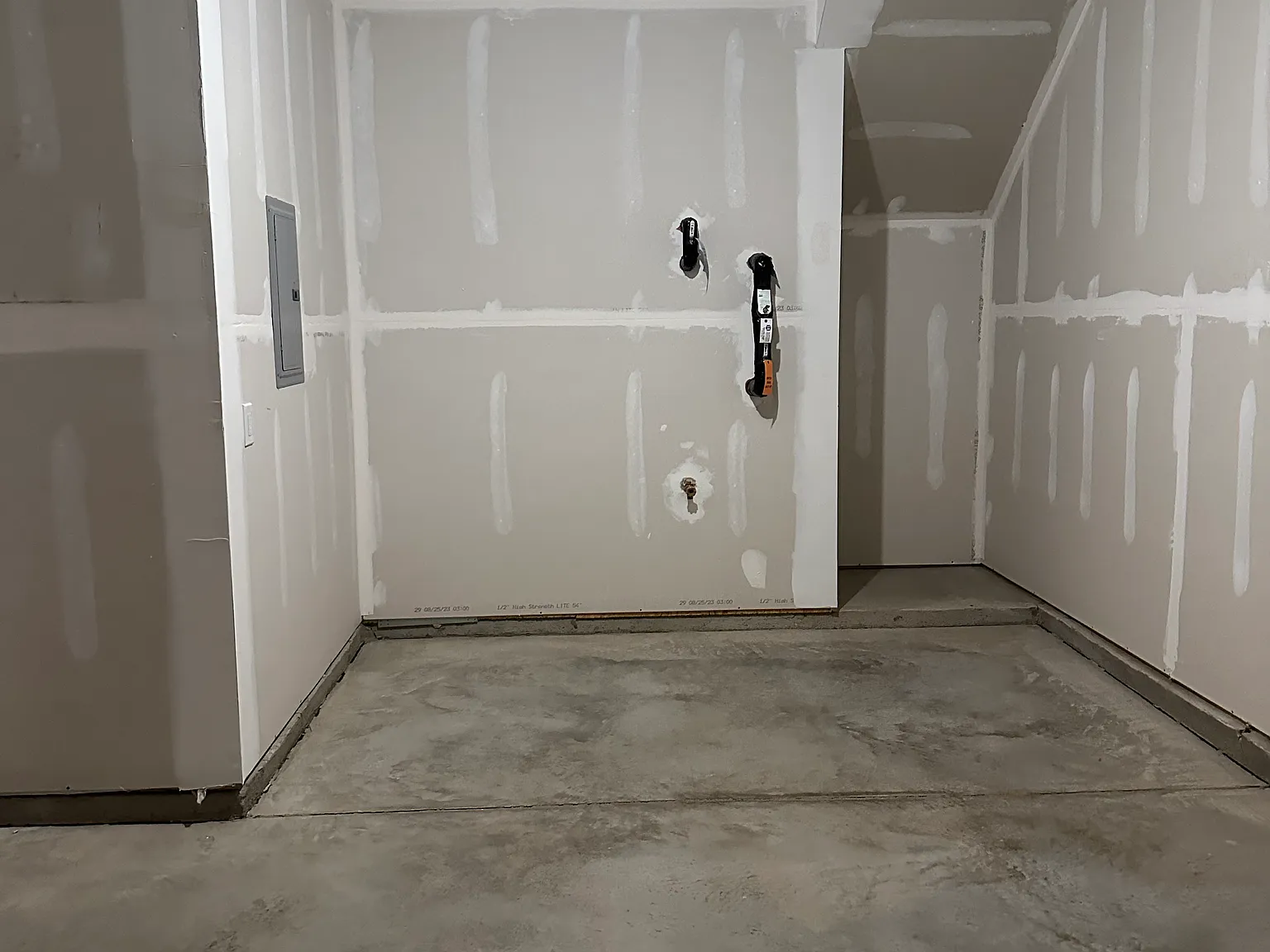 873 Falls Grove Trl — Photo 3