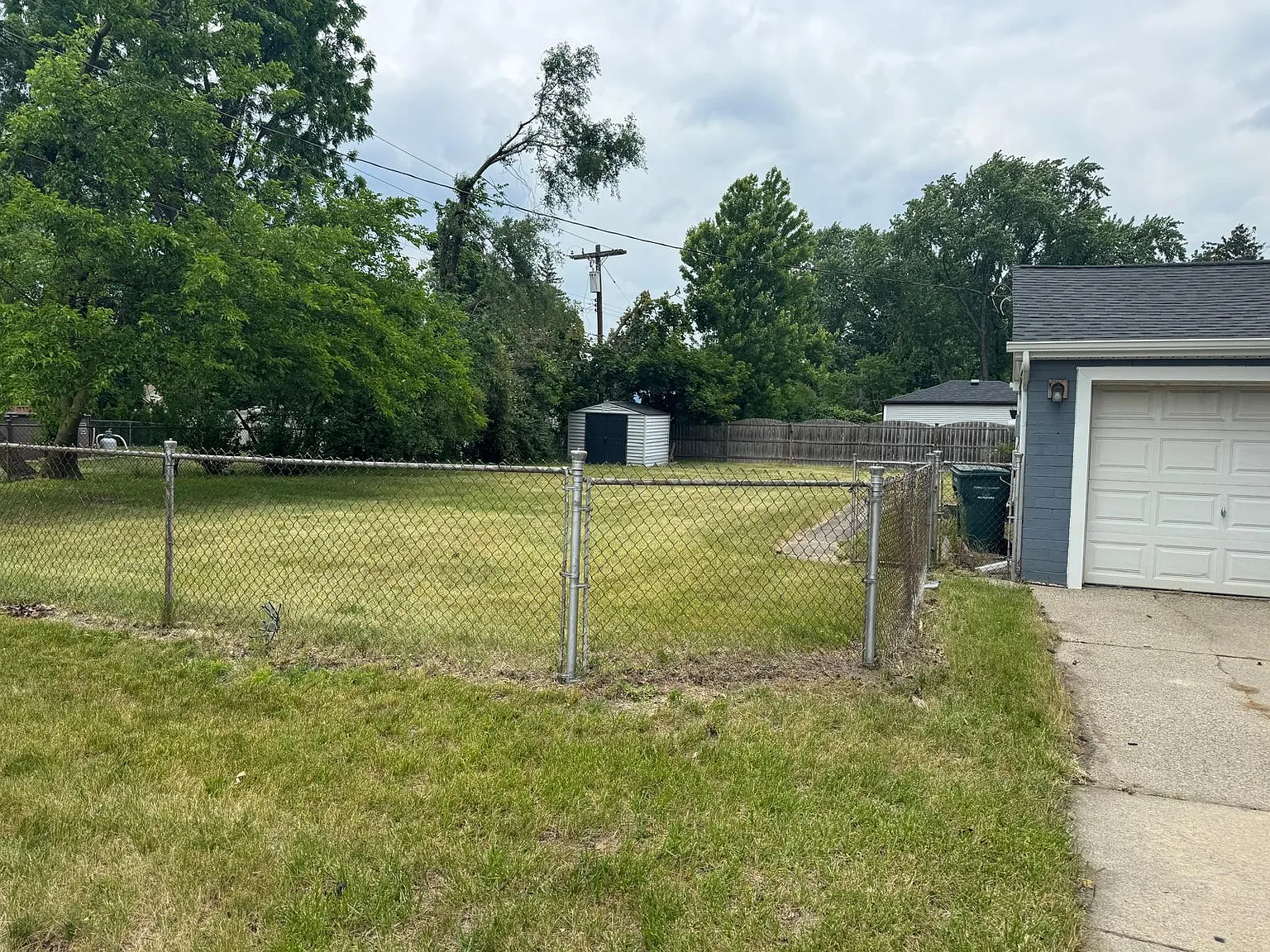 3 bed, 1192 sqft, $2,850 — Photo 3