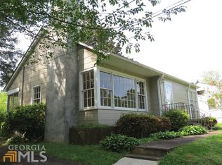 98 E Rountree Rd, Toccoa, GA 30577