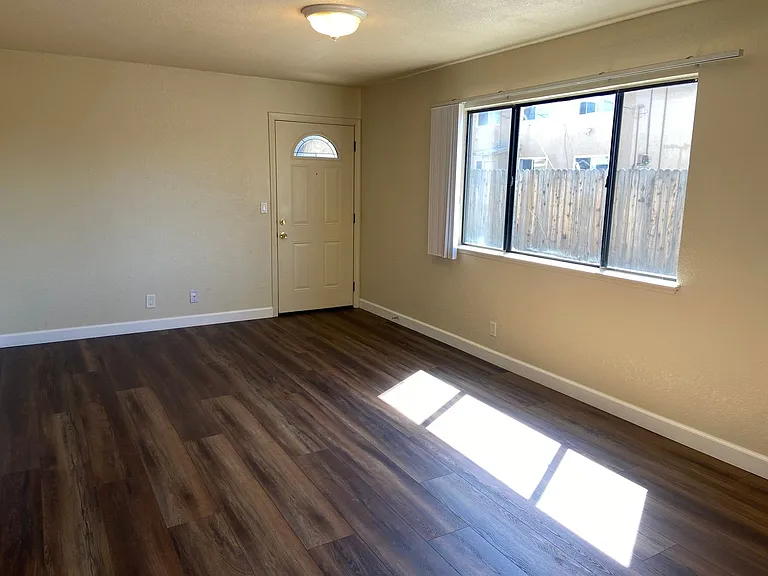 250 Ivy St #A — Photo 2