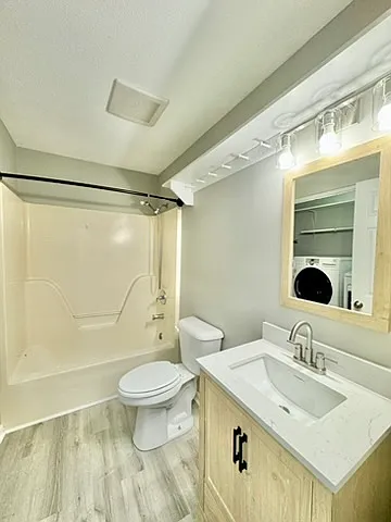 2024-2026 Hickory Hill Dr #2024 — Photo 1