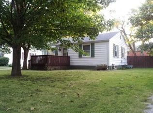 3243 Sherman St, Springfield, IL 62703