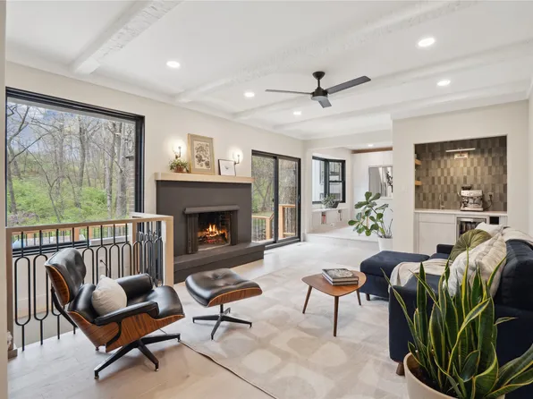 120 30th St, Des Moines, IA 50312