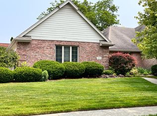 212 Larchwood Dr, Bowling Green, OH 43402