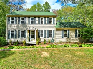 8072 Morningside Dr, Manassas, VA 20112