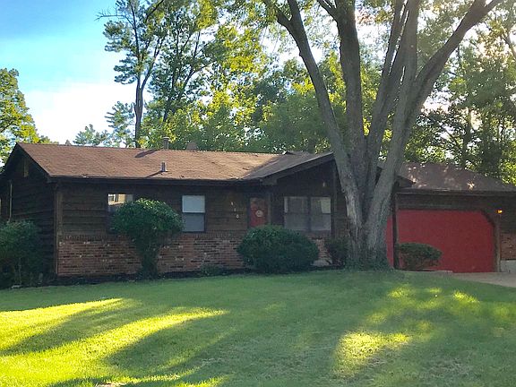 3rd image of 810 Lindell Dr