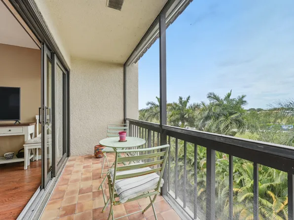 3050 Presidential Way, West Palm Beach, FL 33401