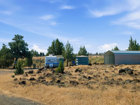 11729 SW Airfield Ln, Culver, OR 97734
