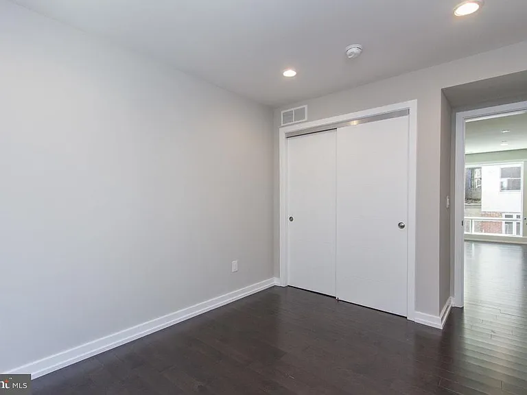 716 S Sartain St #2 — Photo 17