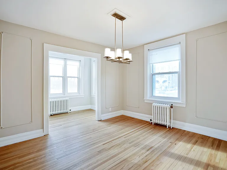 407 Elgin St — Photo 7