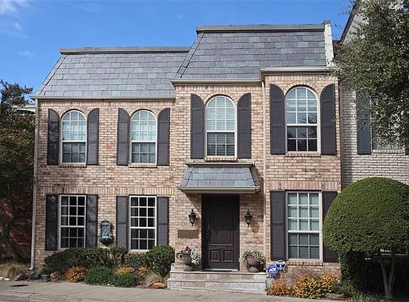 2nd image of 3827 S Versailles Ave