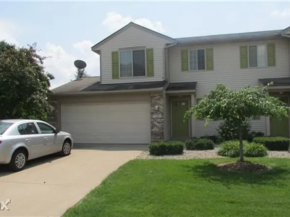 518 Lawrence Ave, Wayland, MI 49348