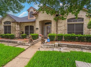 8317 Lake Bend Dr, Rowlett, TX 75088