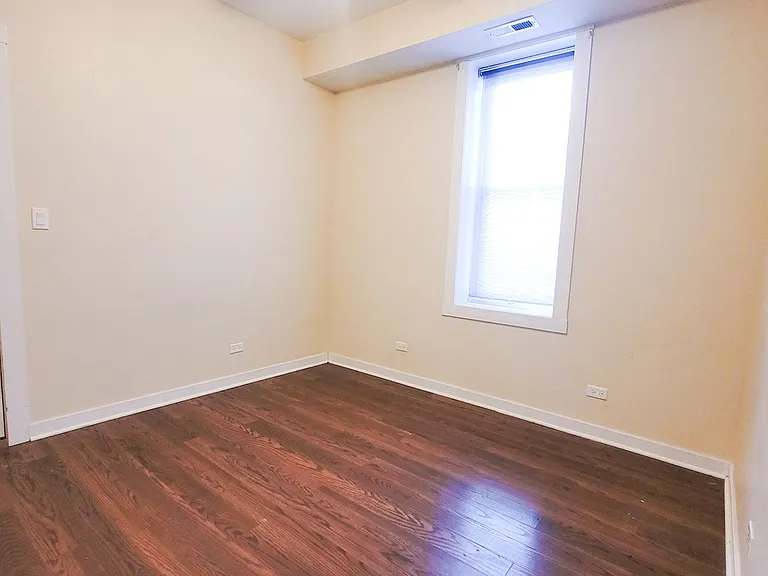 3222 S Aberdeen — Photo 6