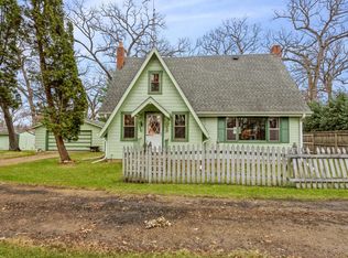 4207 S Shore Dr, Delavan, WI 53115