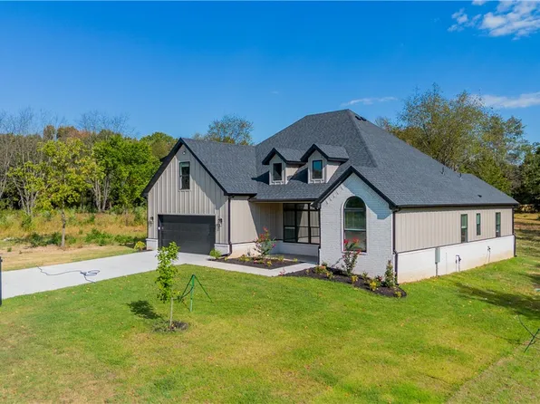 13025 Wallys Way, Gentry, AR 72734