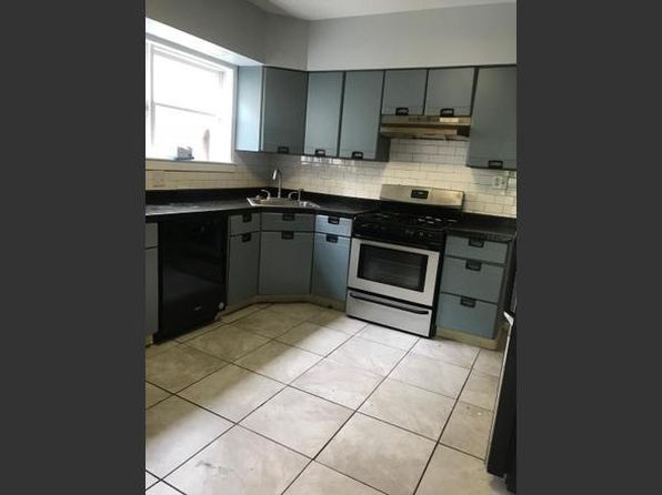 5741 N Christiana Ave #2