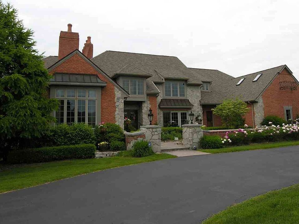 8232 Pine Hollow Trl.