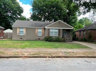 1640 Ivy Rd, Memphis, TN 38117
