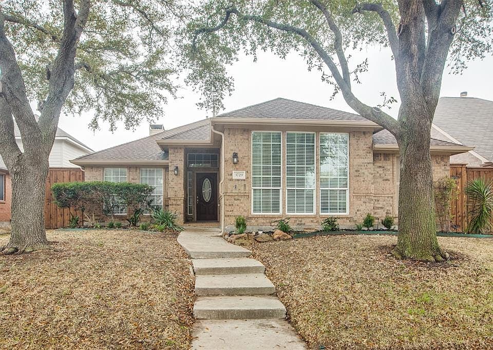 1st image of 3729 Cottonwood Springs Dr