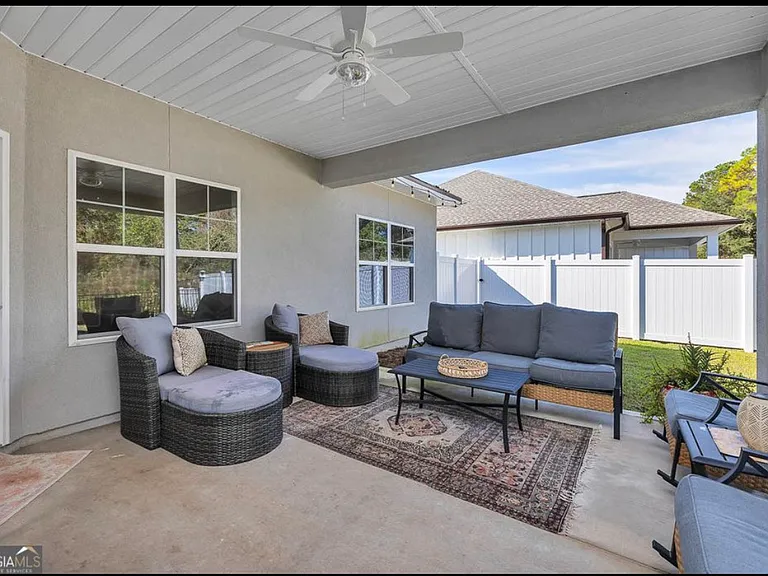 176 Verano St — Photo 3