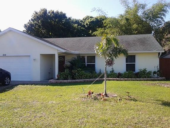 2nd image of 809 Osceola Av Avenue