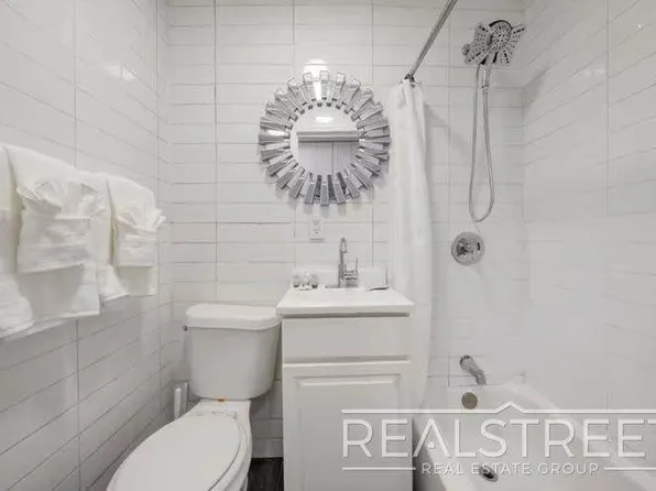 109 Madison Street image 8 of 8