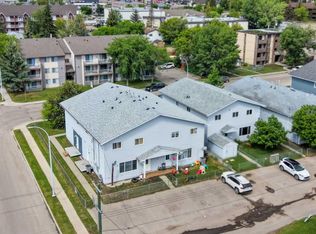 10029 N 105th Ave #D, Grande Prairie, AB T8V1H2