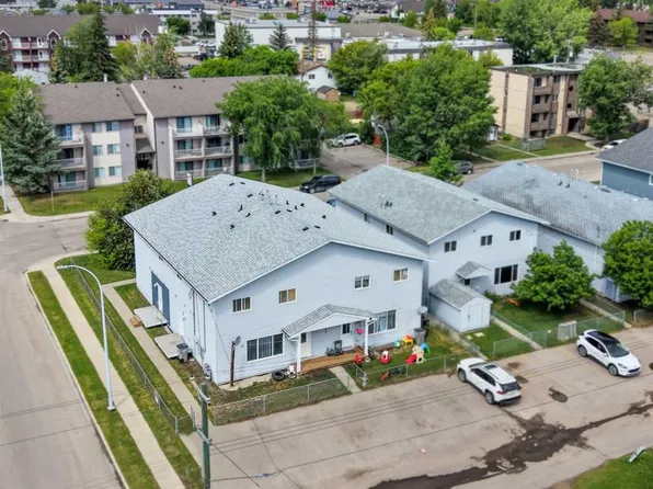 10029 N 105th Ave #D, Grande Prairie, AB T8V 1H2