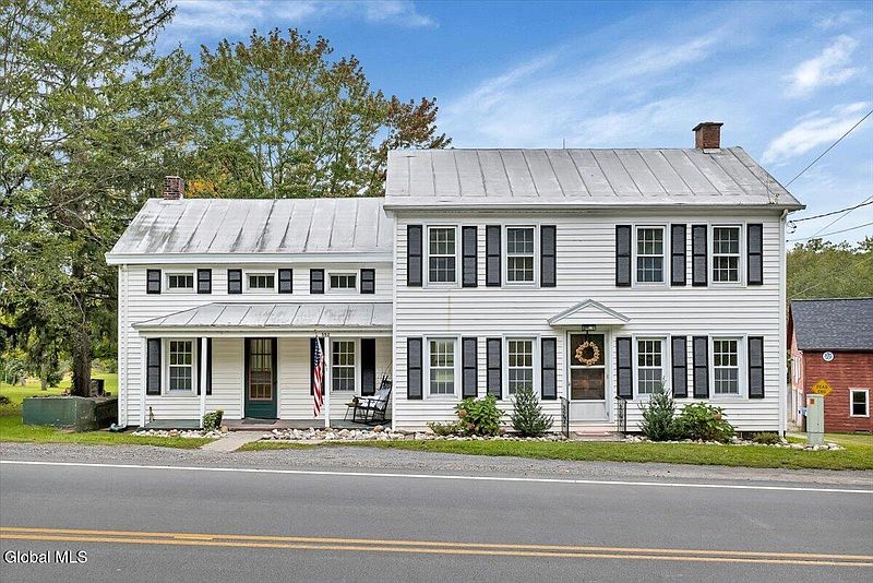 3rd image of 552 Riverview Road