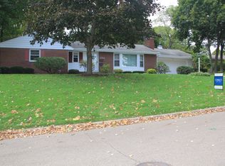 2744 Carlyle Dr, Kalamazoo, MI 49008