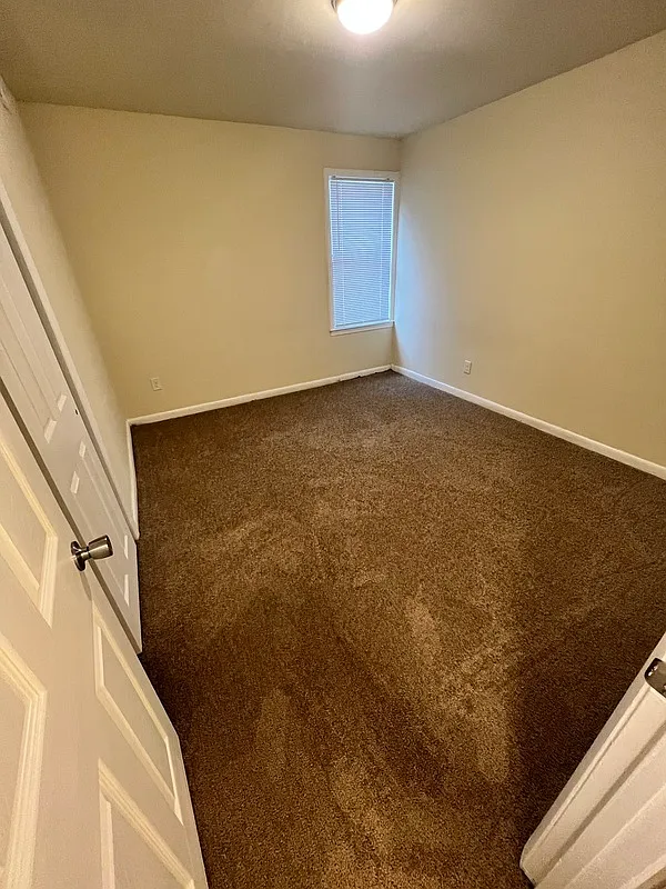 1 bed, 1.0 bath, $995 — Photo 3