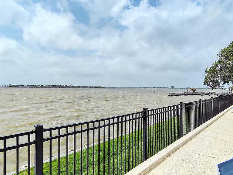 205 Yacht Club Ln #205 — Photo 20