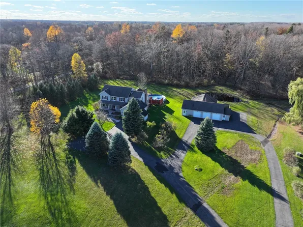 7269 Slocum Rd, Ontario, NY 14519