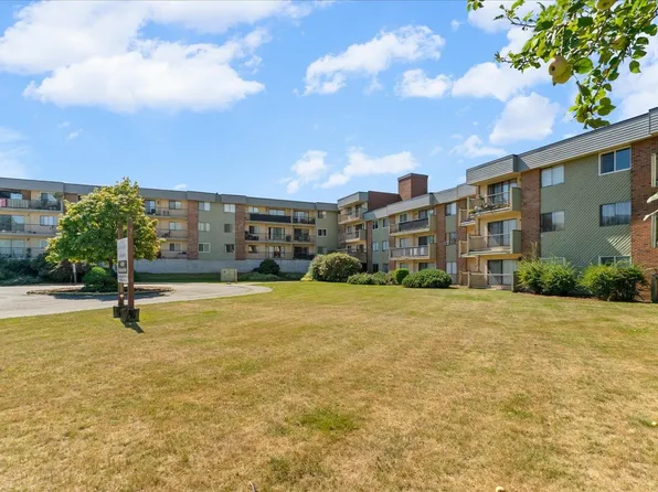 45598 McIntosh Dr #108, Chilliwack, BC V2P 7J3