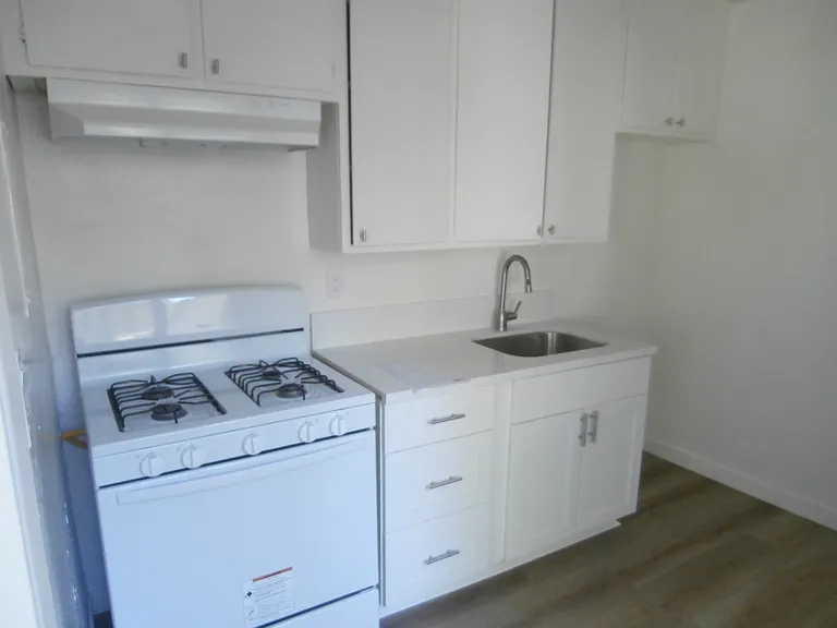 12682 Adelle St #5 — Photo 4