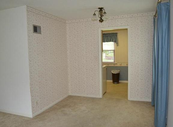 4th image of 6604 N Charlotte St