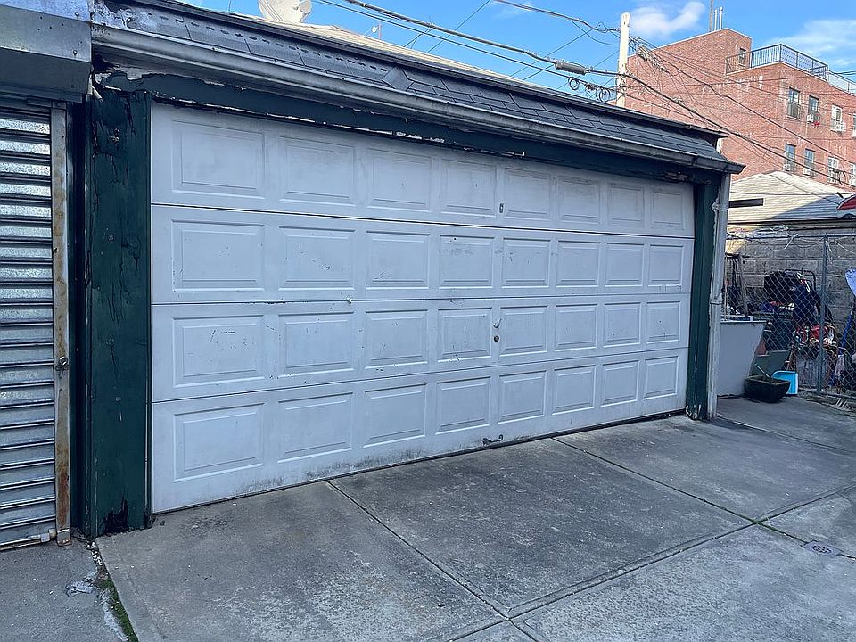 2nd image of 729 55th St