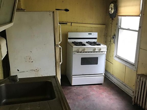 4th image of 3505 Sunnyside Ave