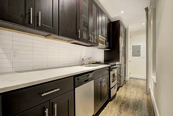 Rented by REAL New York | media 1