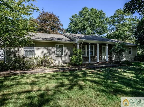 412 Bellwood Ave, Asbury, NJ 08802